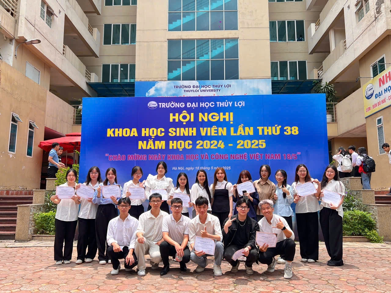 Hướng Dẫn Đăng Ký Ngành Thương Mại Điện Tử Tại Đại Học Thủy Lợi (TLU) – 2025
